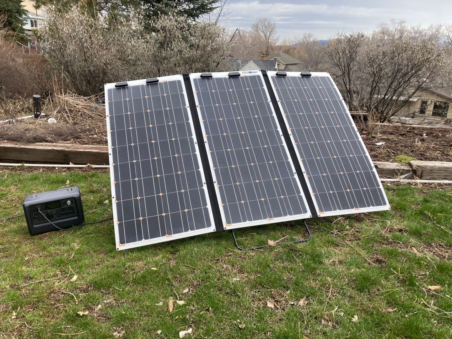 300 Watt Portable Solar Array